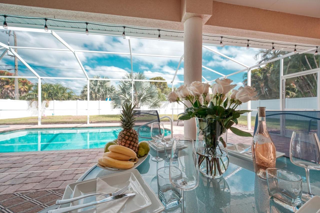 Villa Holiday Sunrise Κέιπ Κόραλ Εξωτερικό φωτογραφία